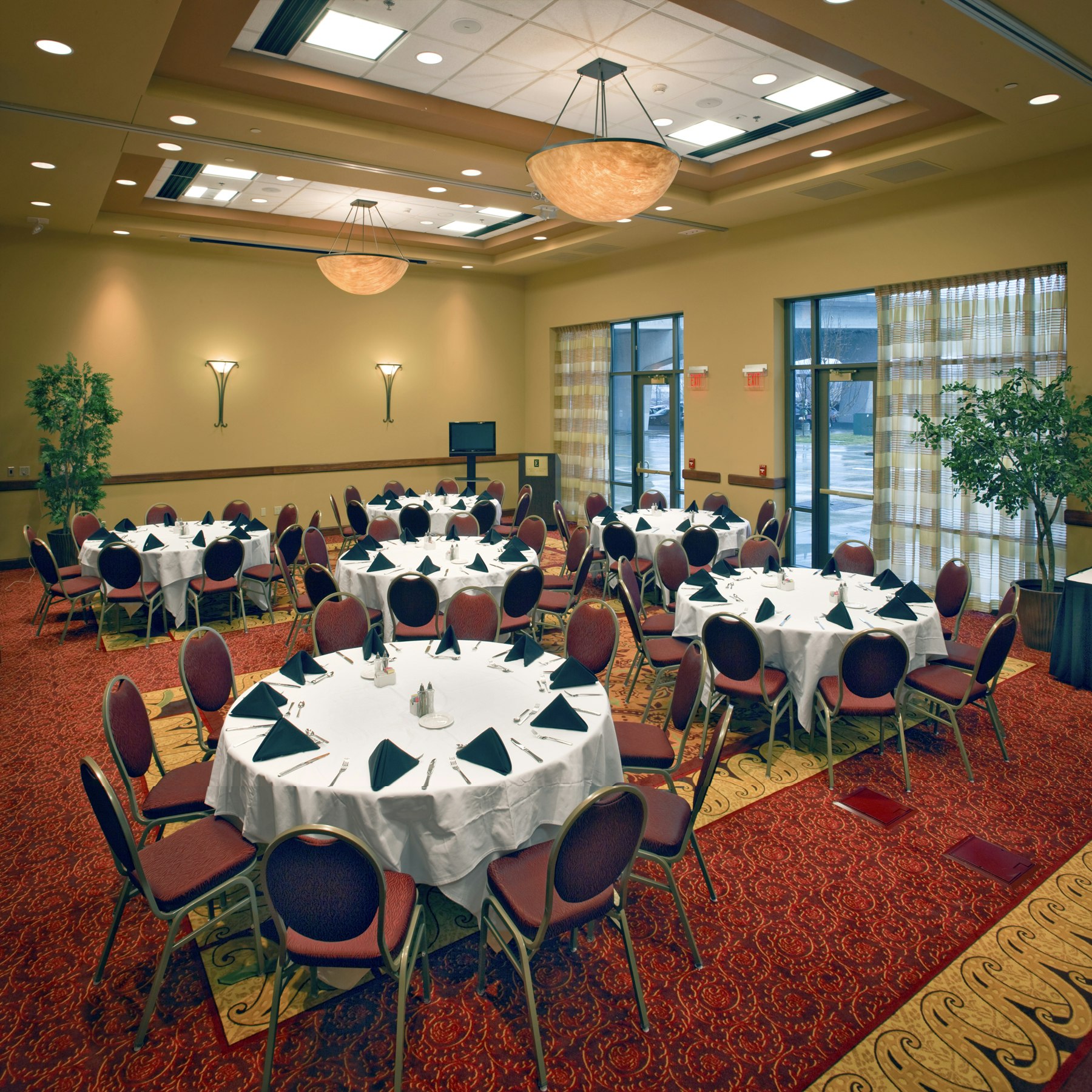 Embassy Suites By Hilton E Peoria Riverfront Conf Center 51/60