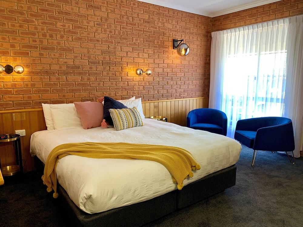 Spa, Deluxe, Suite, Kitchenette