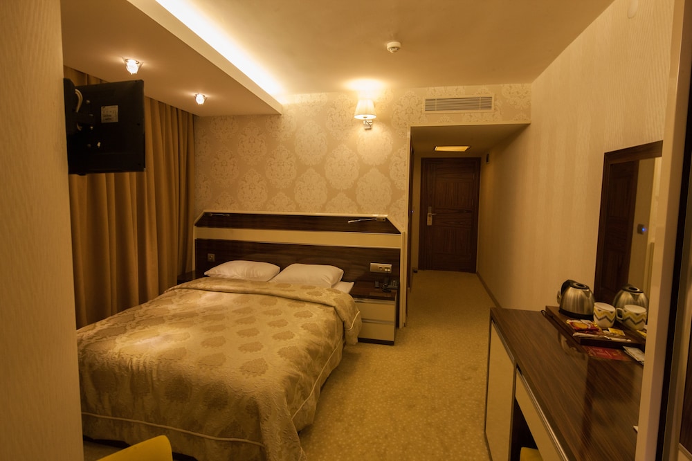 Armin Hotel 17/38