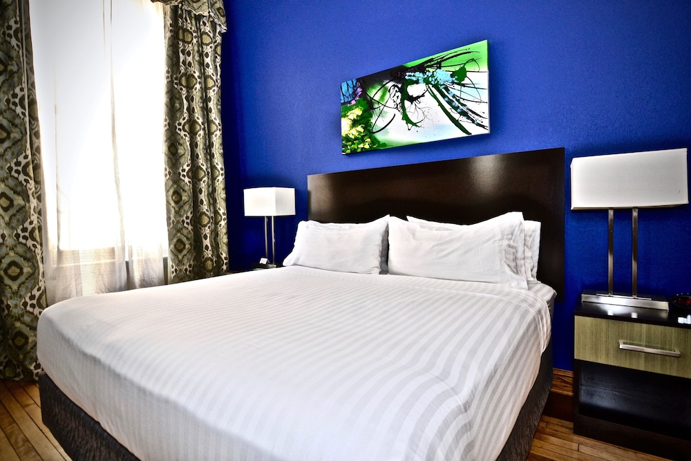HOLIDAY INN EXPRESS CLEVELAND DOWNTOWN 25/59