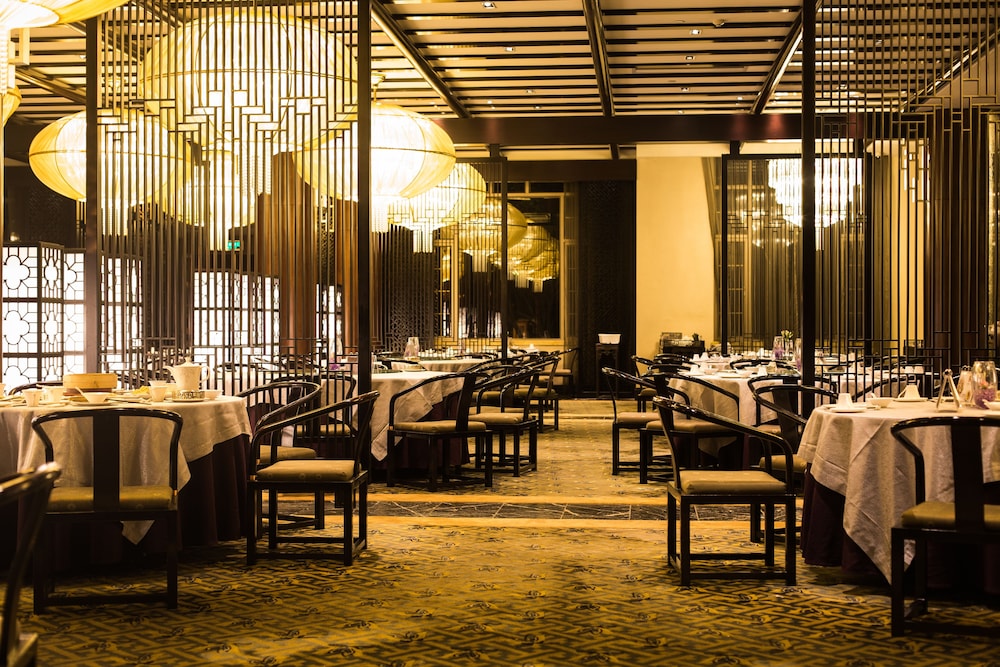 Chateau Star River Guangzhou Hotel 57/74