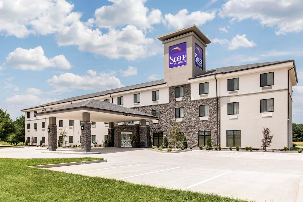 Sleep Inn & Suites South Jacksonville, IL 1/40