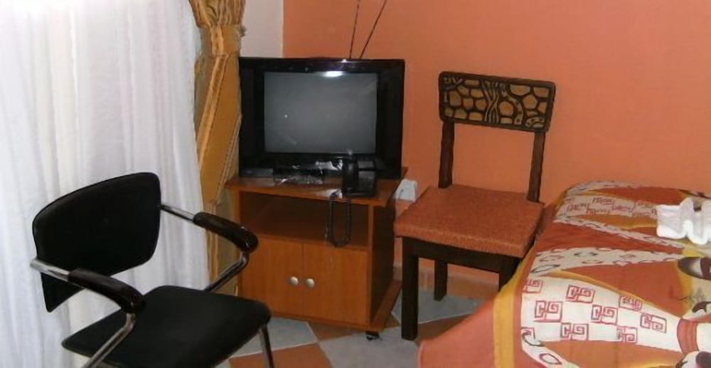 Fahari Guest House 11/15