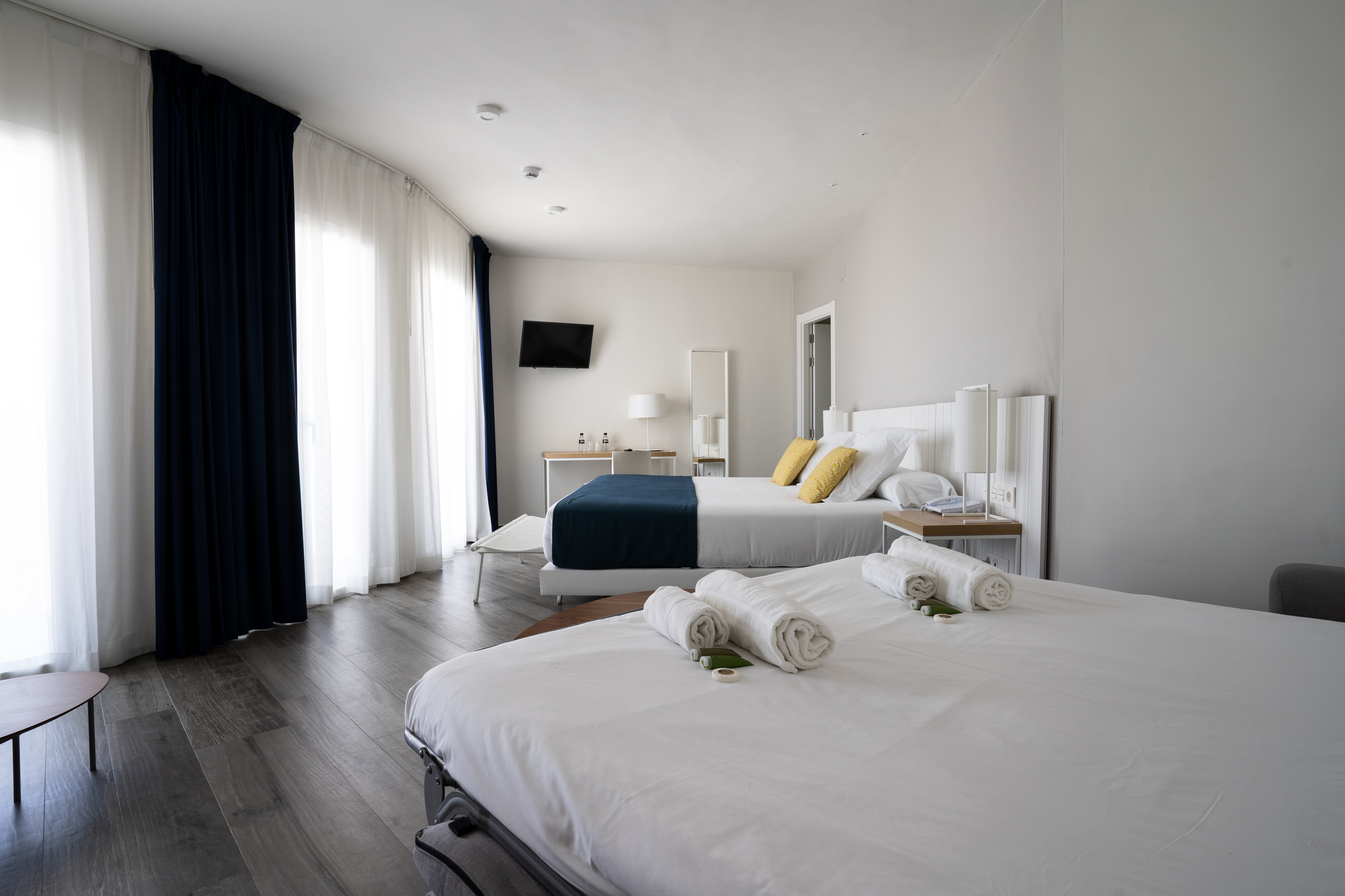 Room at HOTEL AGARO CHIPIONA, CHIPIONA