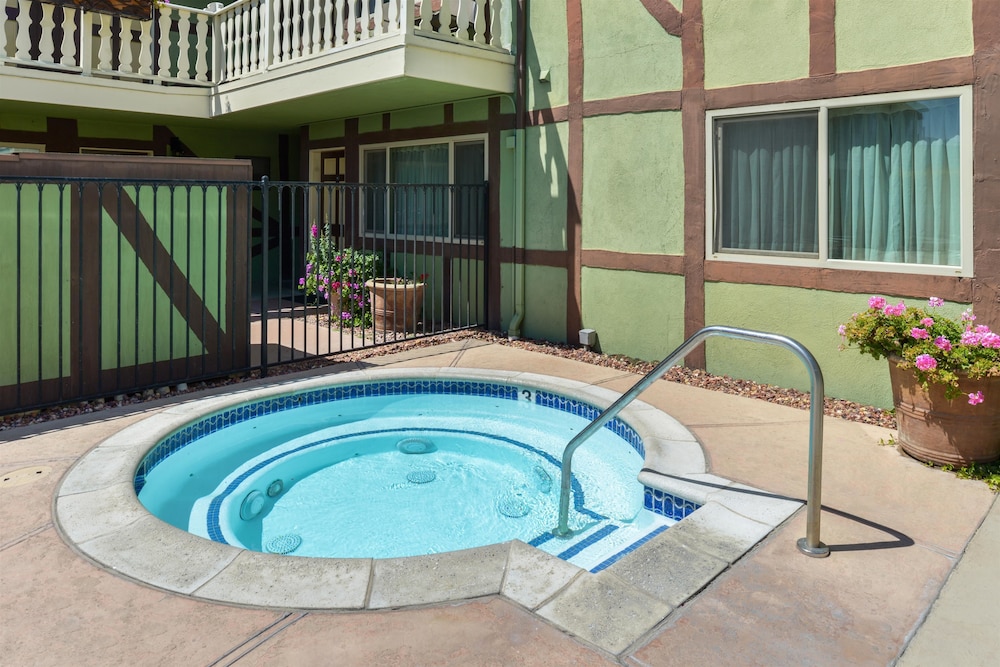 Svendsgaard S Danish Lodge Americas Best Value Inn 7/26