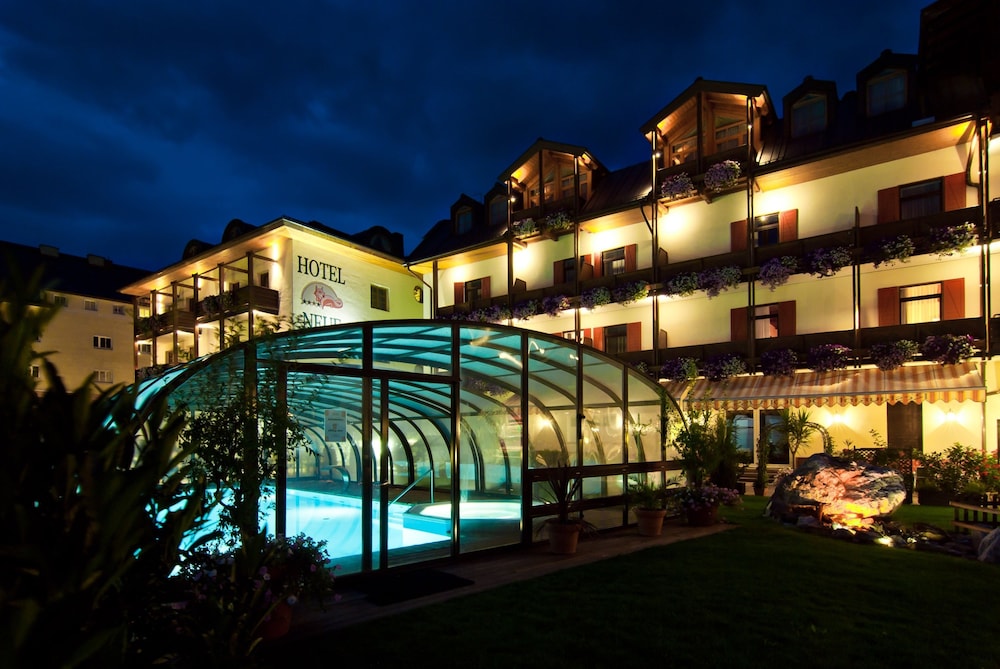 Neue Post Hotel 1/50