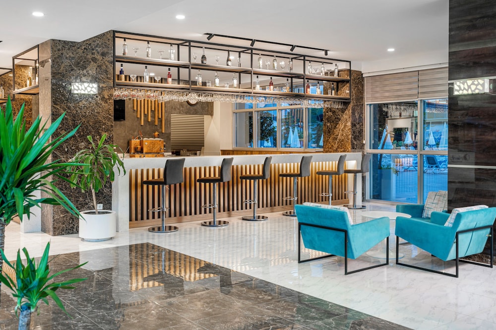 Avena Resort and Spa Hotel 49/68