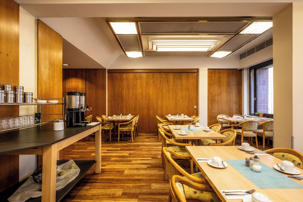 Hotel Grunewald 35/50