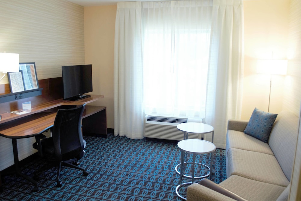 Fairfield Inn And Suites By Marriott Stroudsburg Bartonsville Poconos 36/40