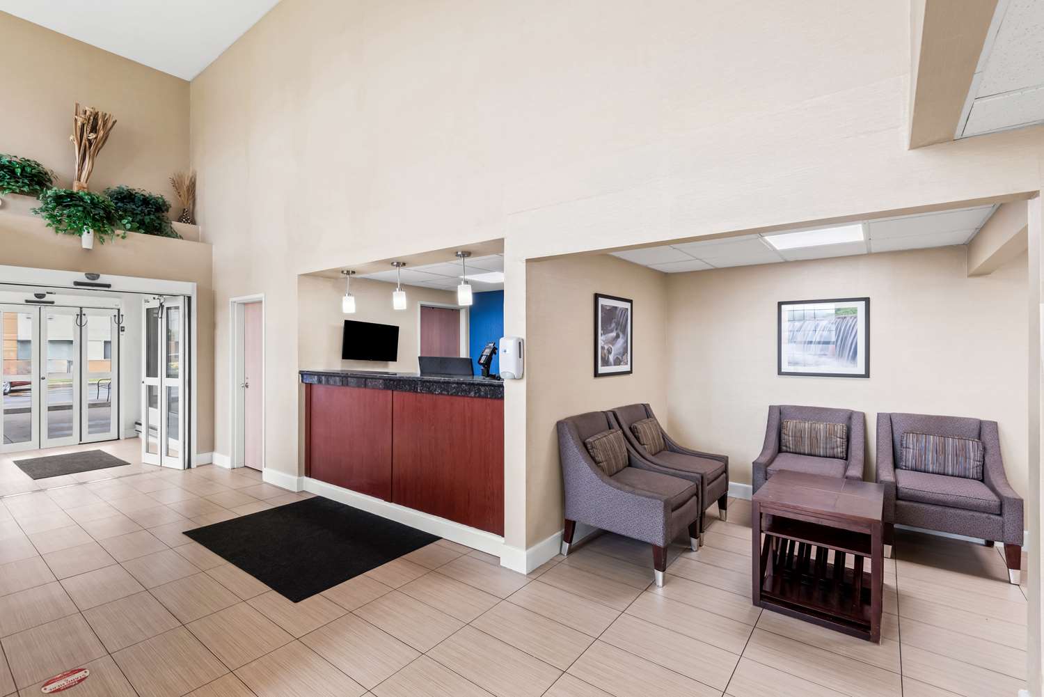 Best Western Airport Inn 6/39