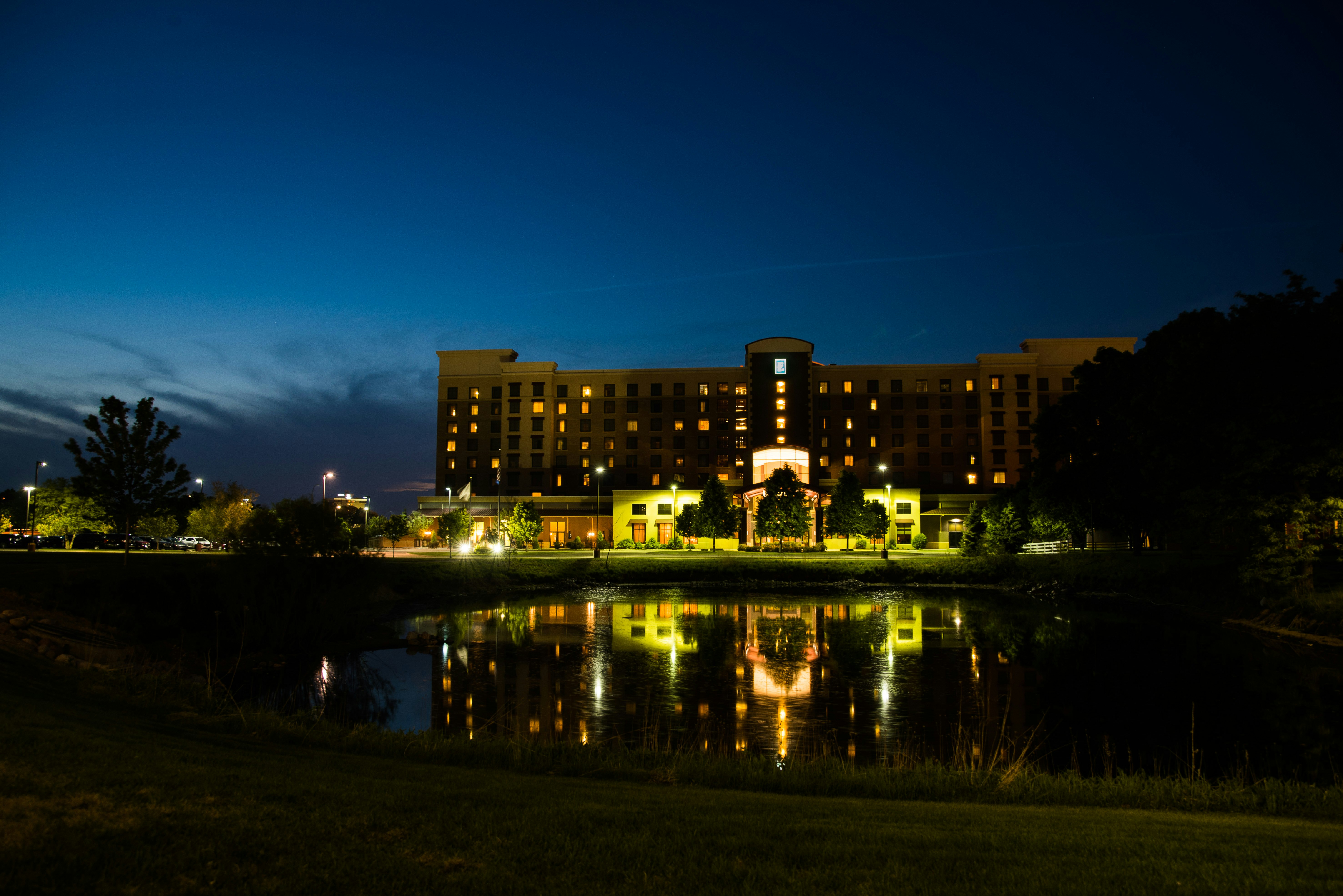 Embassy Suites by Hilton Minneapolis North in BROOKLYN CENTER - MN