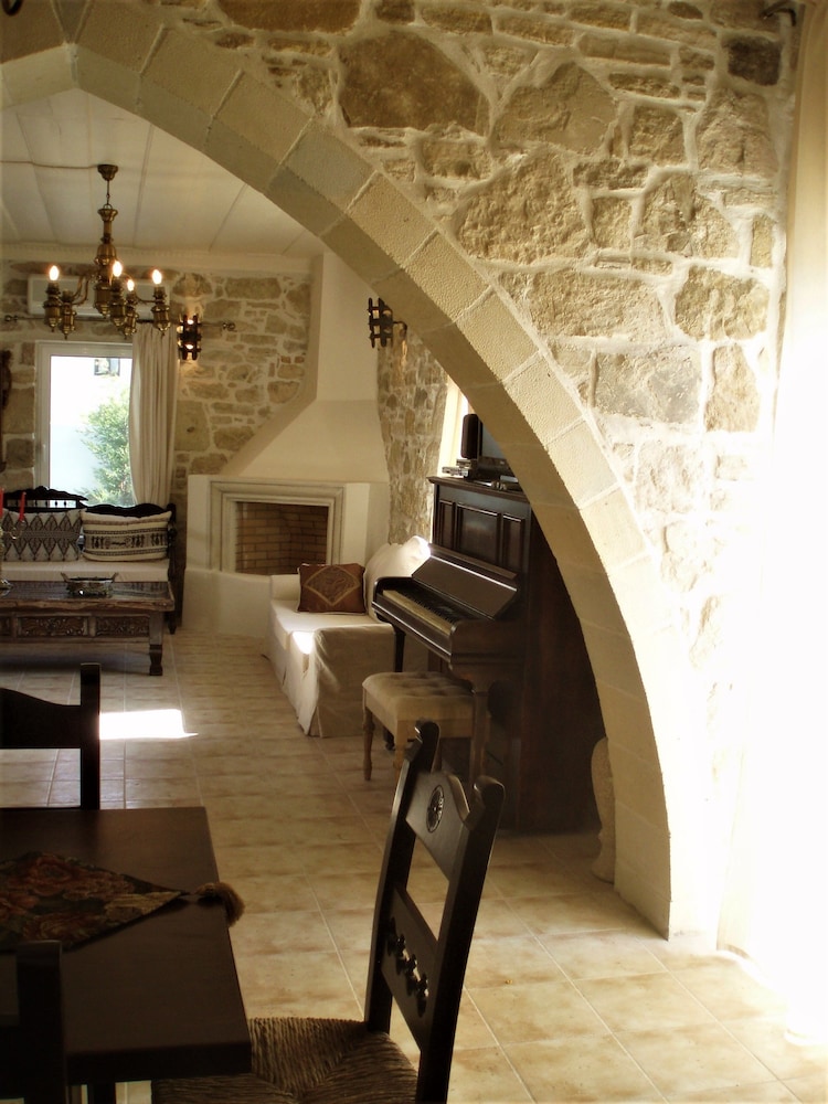 Oasis Villa 10/15