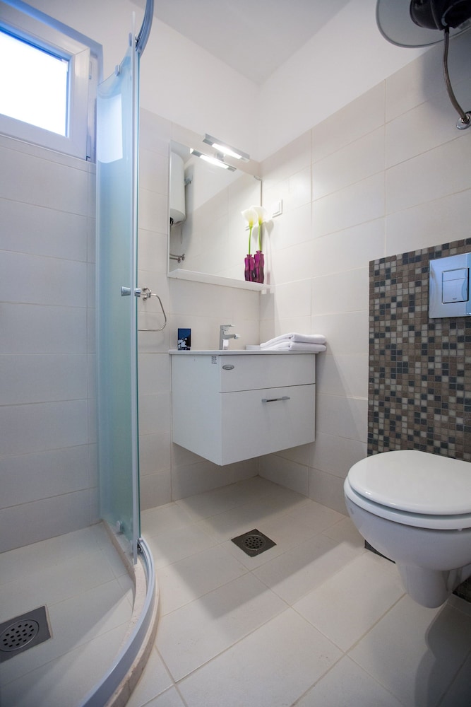 APARTMENTS VILLA ROZA 20/67
