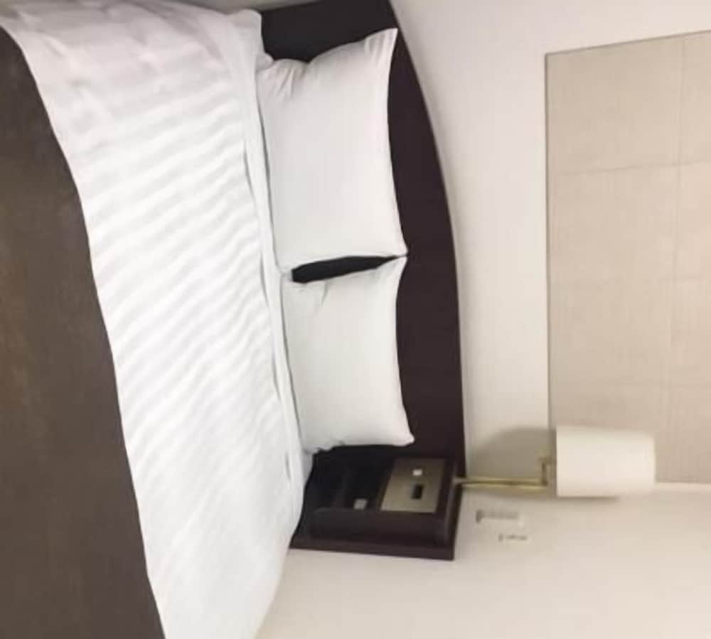 Fuchu Urban Hotel Annex 23/35