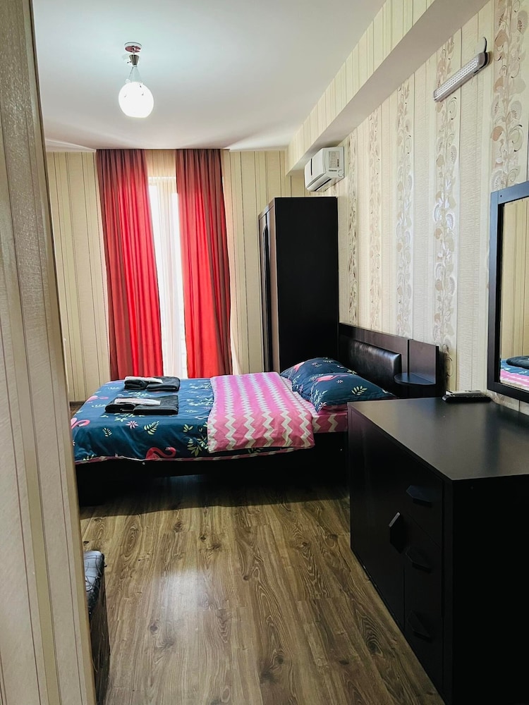 Hotel Ellegance 23/65