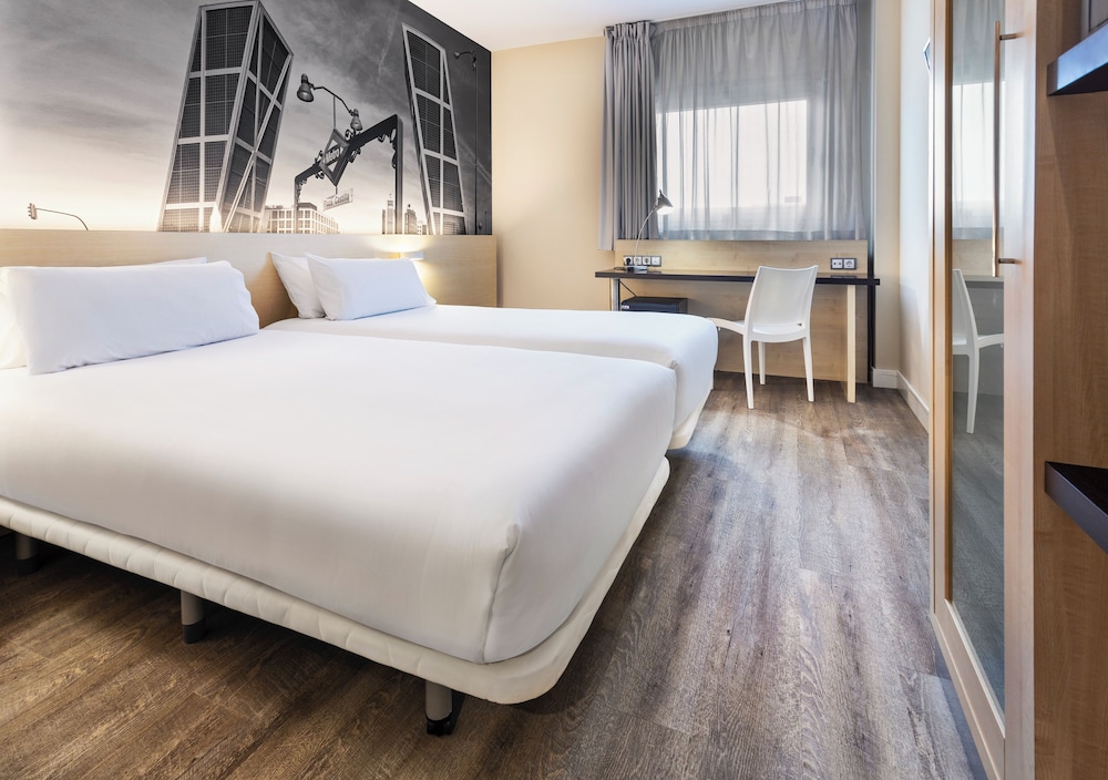Room at B&B HOTEL Madrid Aeropuerto T1 T2 T3, MADRID