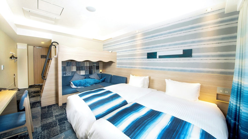 غرفة عائلية بسريرين منفصلين وسرير بطابقين، Hotel Torifito Naha Asahibashi 8/10
