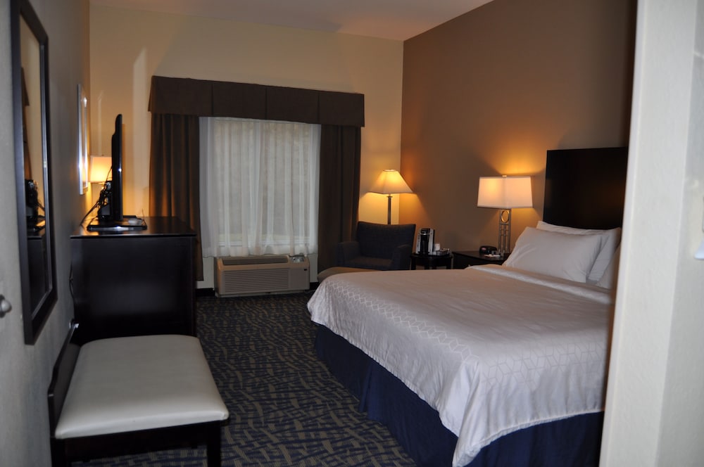 Holiday Inn Express And Suites Lebanon 5/40