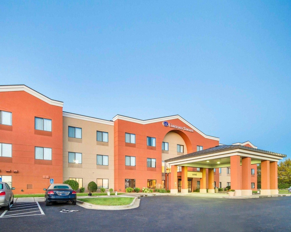 Comfort Suites Ramsey MN 3/31