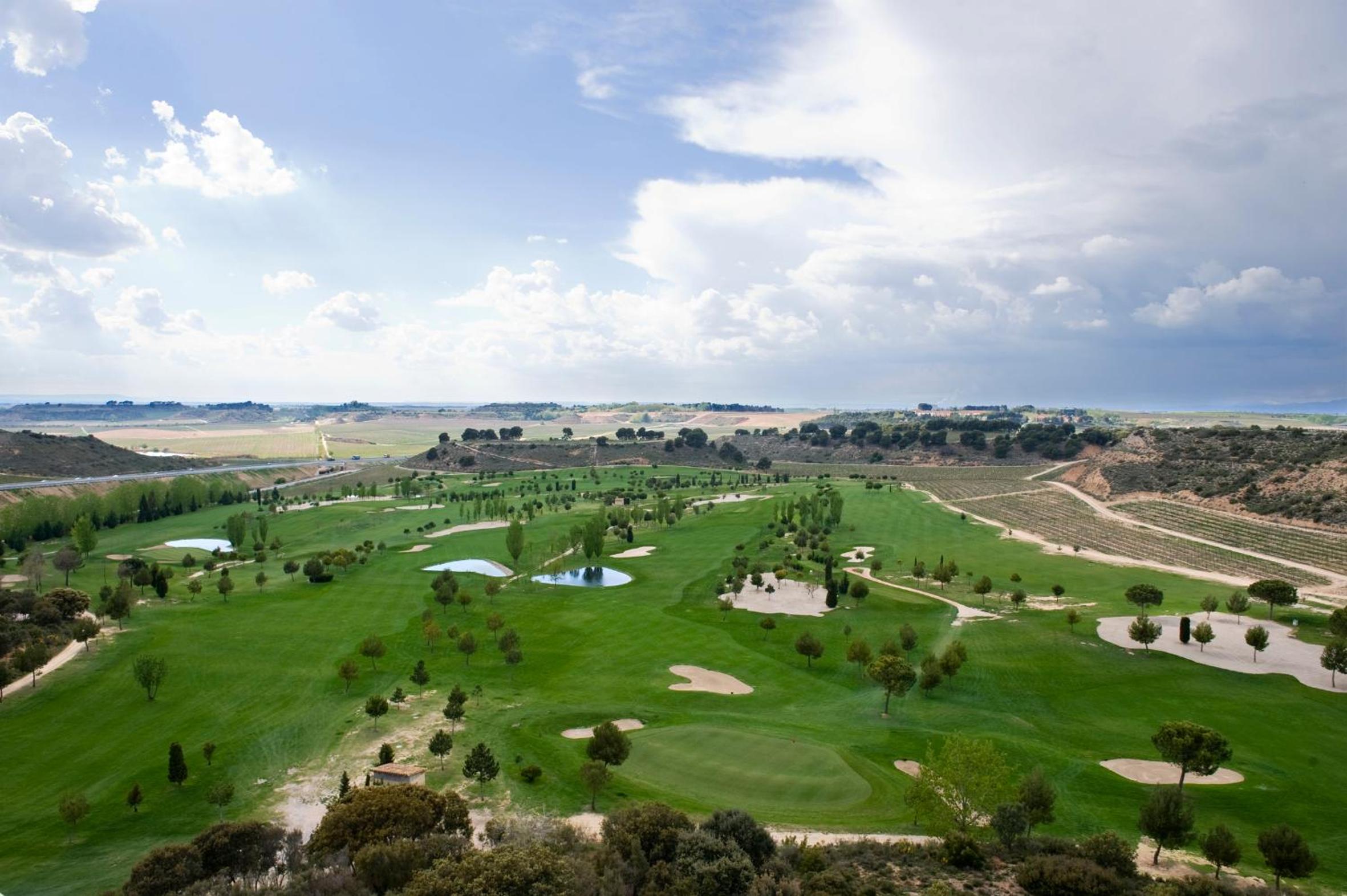 Finca Prats Hotel Golf Amp Spa Lleida 40/50