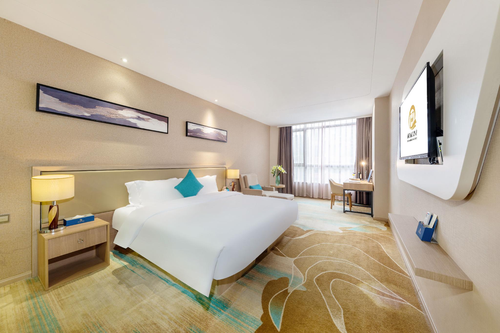 Deluxe, Queen Bed