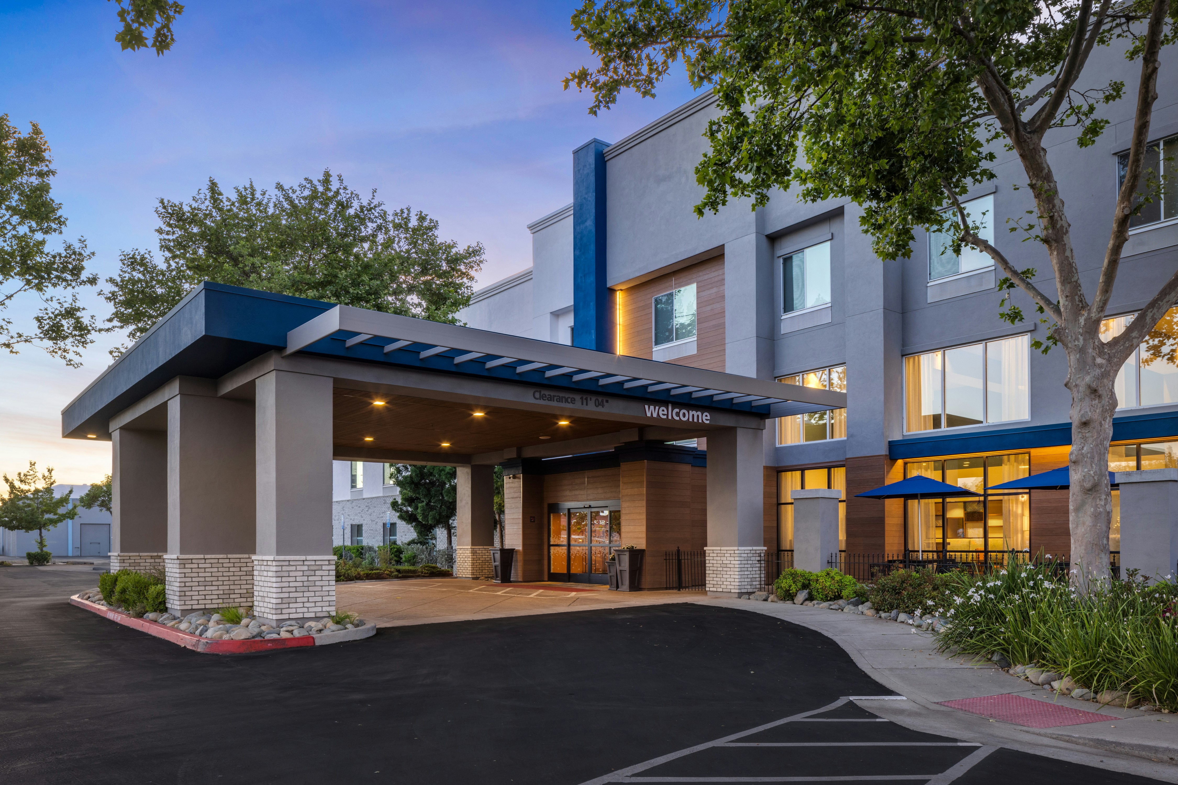 Hampton Inn Suites Yuba City 2/44