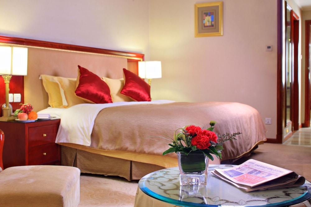Xinhai Jinjiang Hotel 10/45