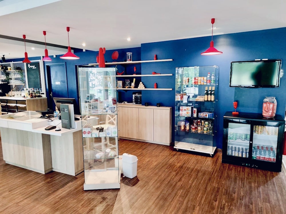 restaurant-cafeteria