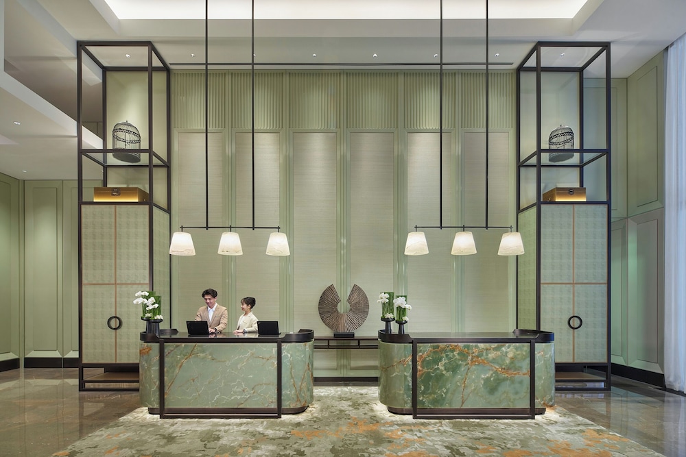Shangri-La Qiantan Shanghai 5/50
