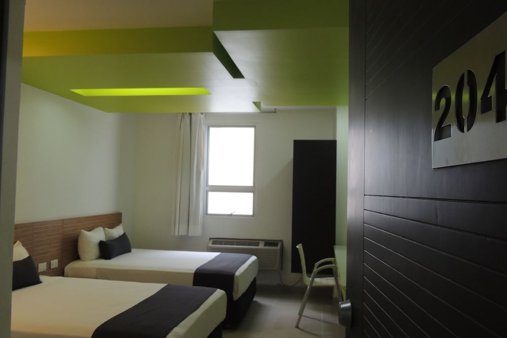 Nu Hotel 25/62