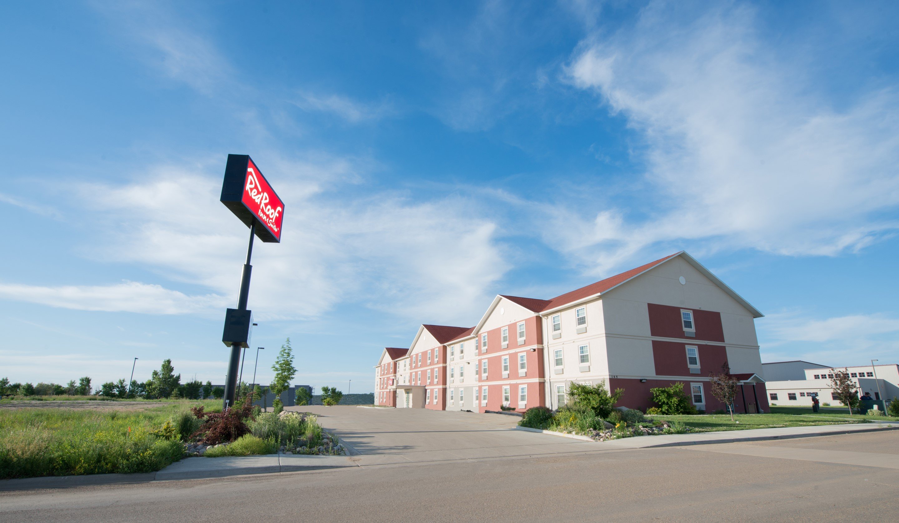 Red Roof Inn And Suites Dickinson 37/39