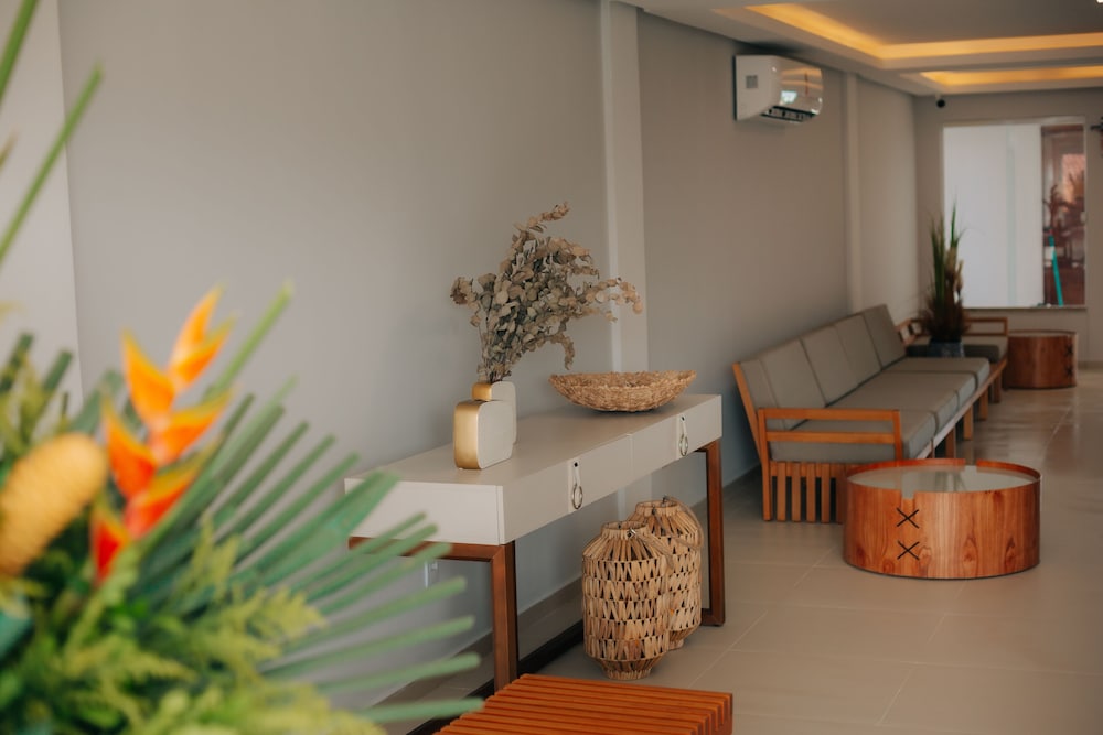 Oiti Beach Resort 30/50