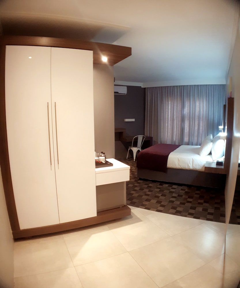 Palm Swift Luxury Accommodation 9/27