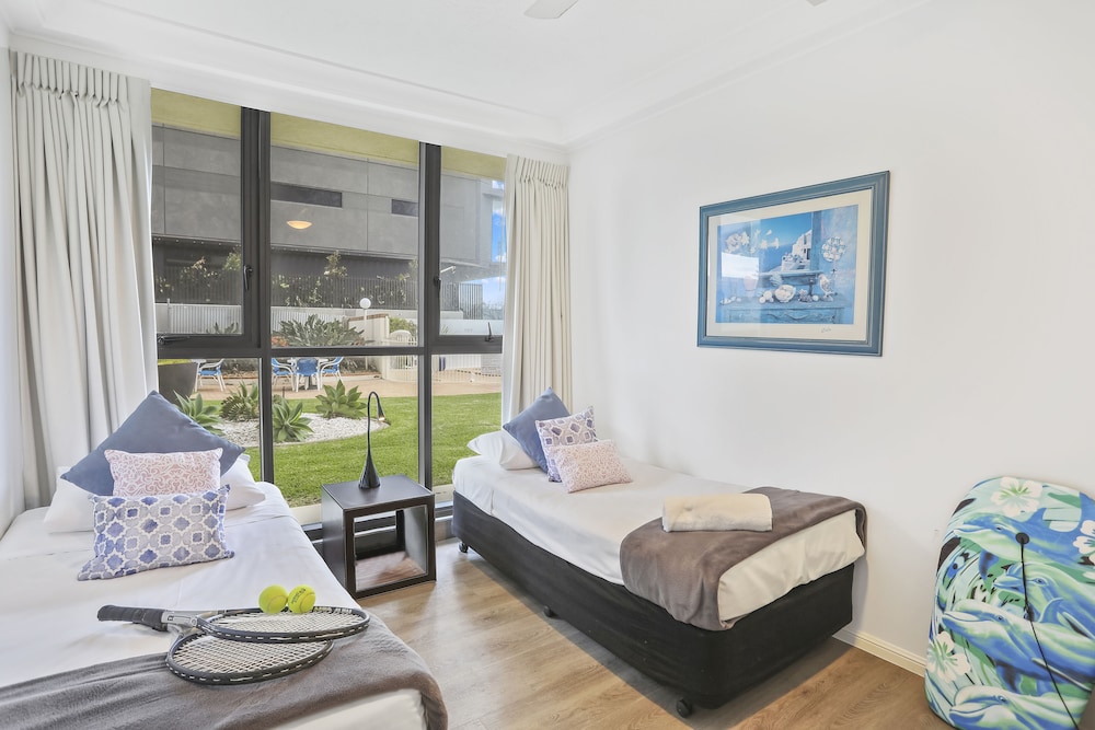 Boulevard North Holiday Apartments 27/77