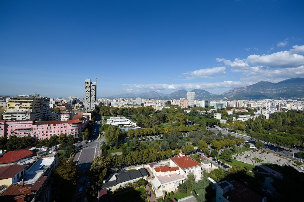 Sky Tower Hotel Tirana 24/31
