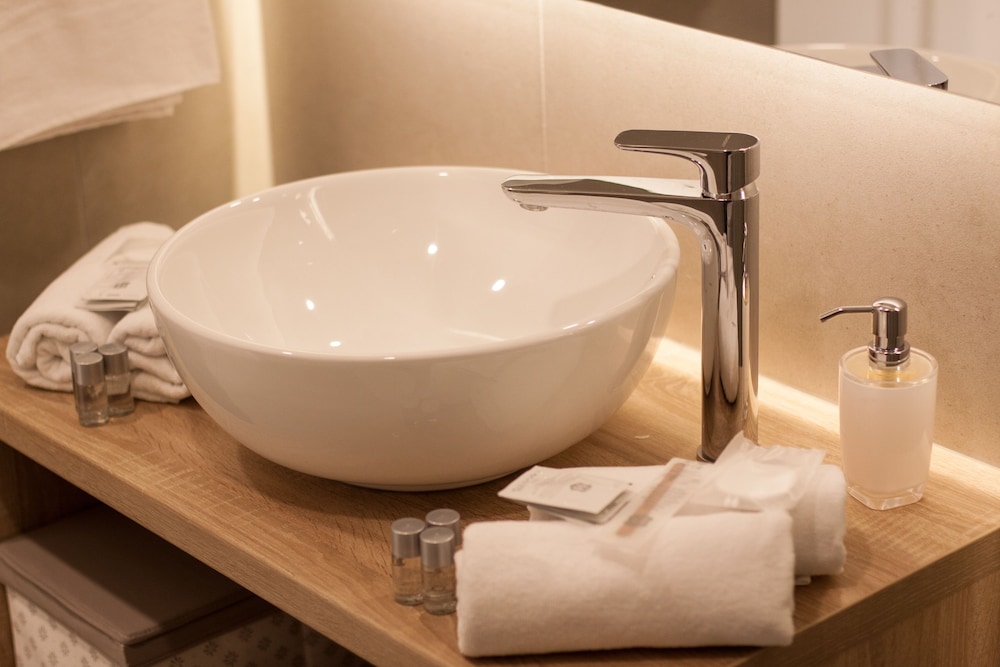 Tesla Boutique Apartments & Rooms 49/50