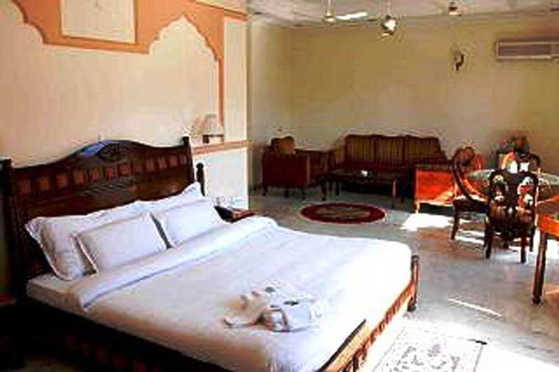 Vasundhara Palace 14/28