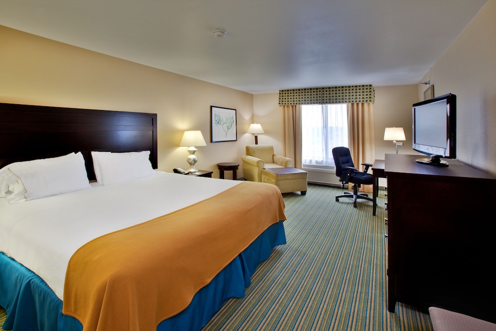Holiday Inn Express Waterloo-Cedar Falls 13/59