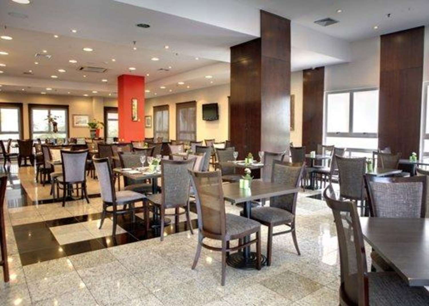 Quality Hotel Curitiba 28/40