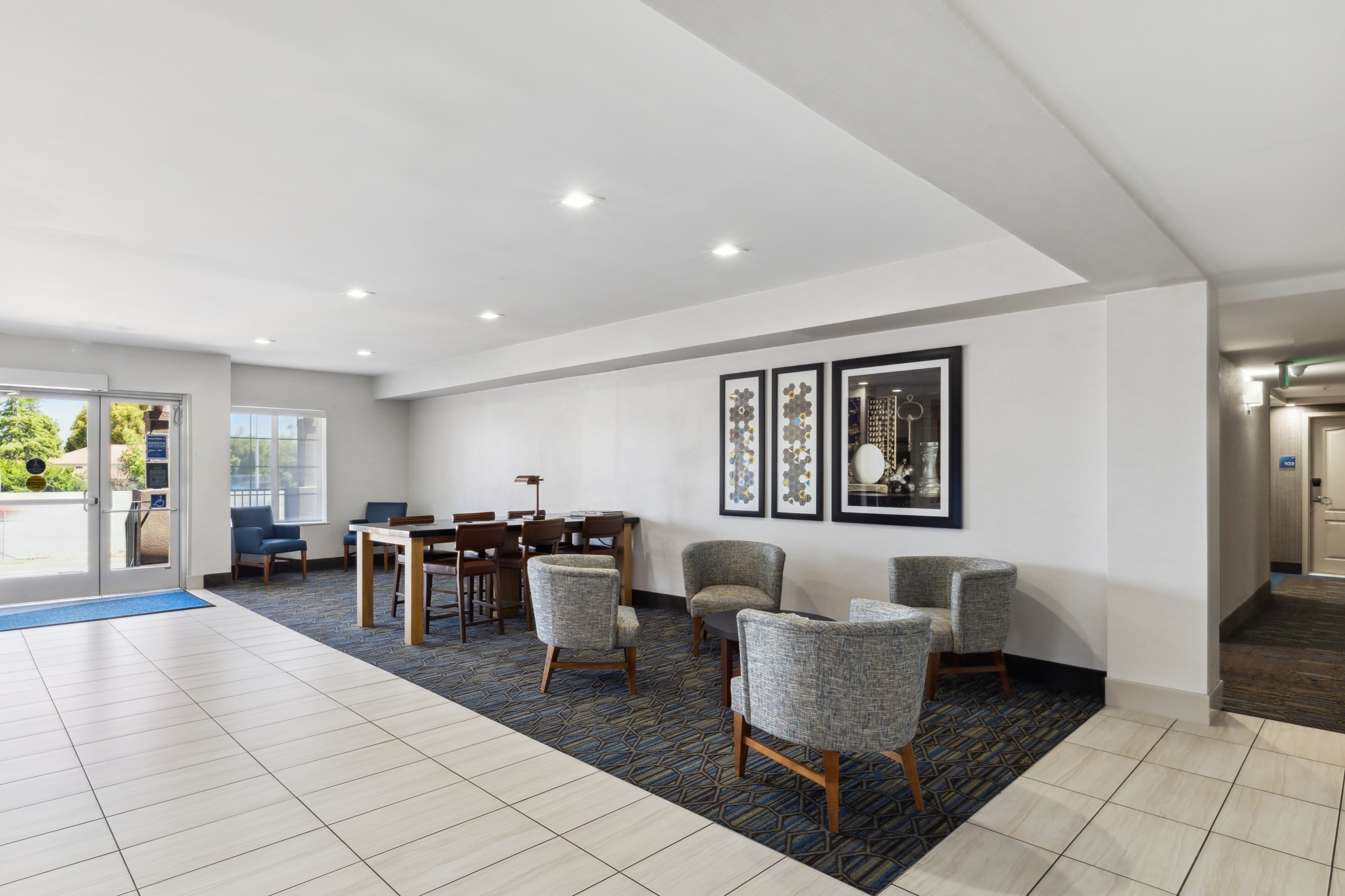Hotel Fairchild 42/63