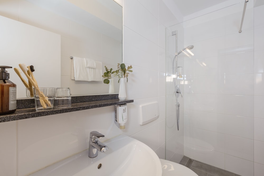 Garner Hotel Stuttgart - Zuffenhausen By IHG 15/61