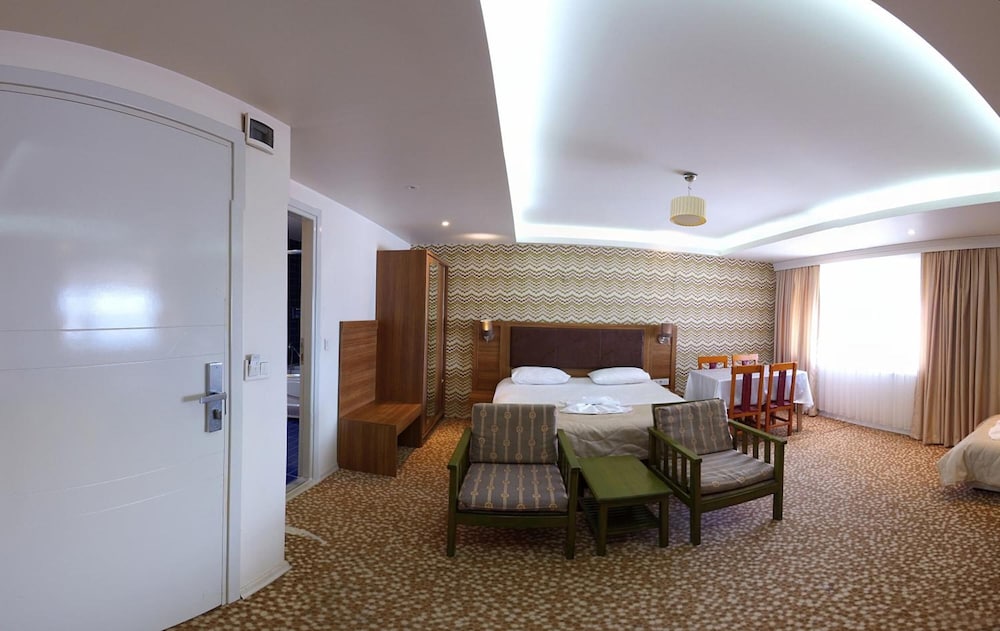 GRAND AS HOTEL 18/64