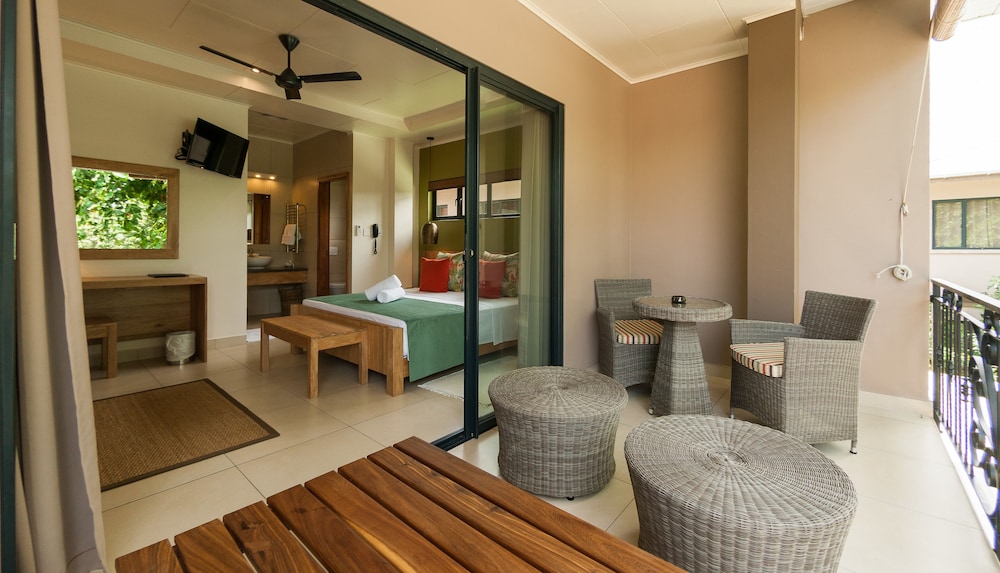 Le Repaire Boutique Hotels And Restaurant 12/47