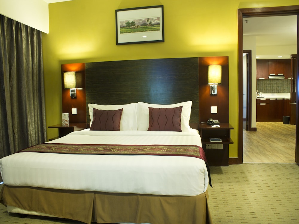 Ming Garden Hotel And Residences 24/69