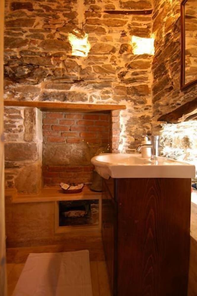 Kirkinca Houses & Boutique Hotel 48/73