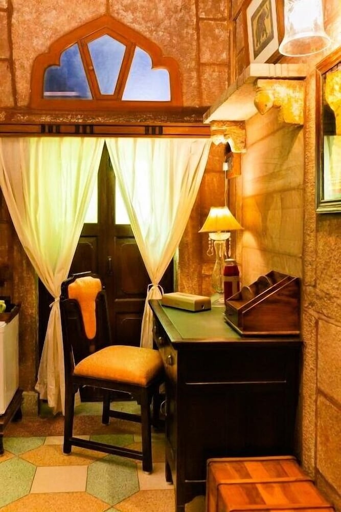 Amritara Manak Haveli, Jodhpur 54/63