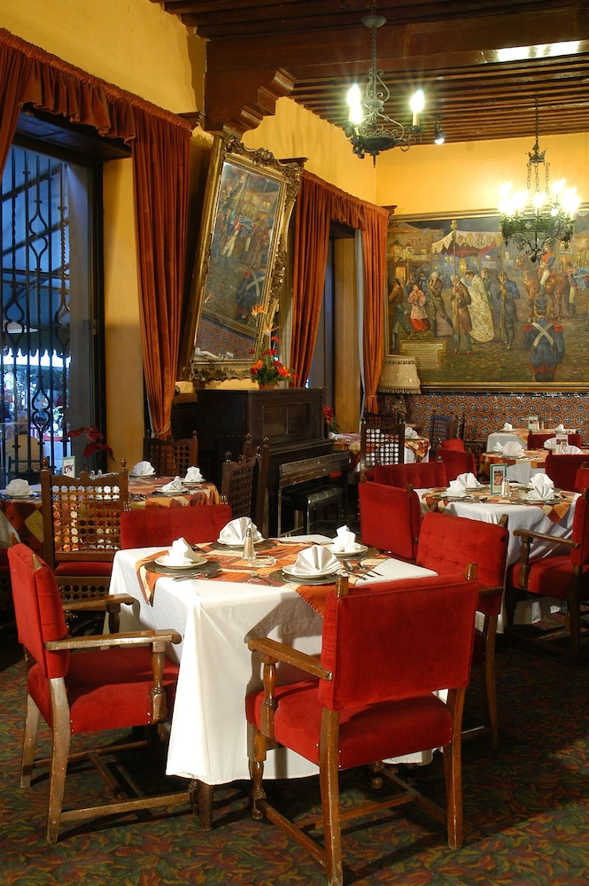 HOTEL POSADA SANTA FE 32/50