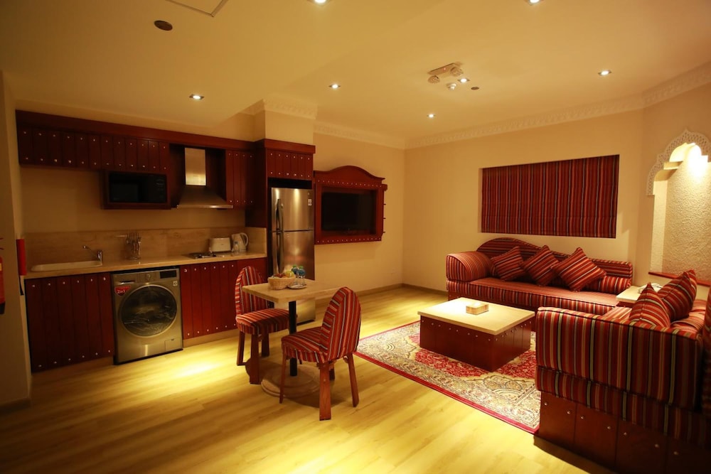 Al Liwan Suites Rawdat Al Khail 34/45