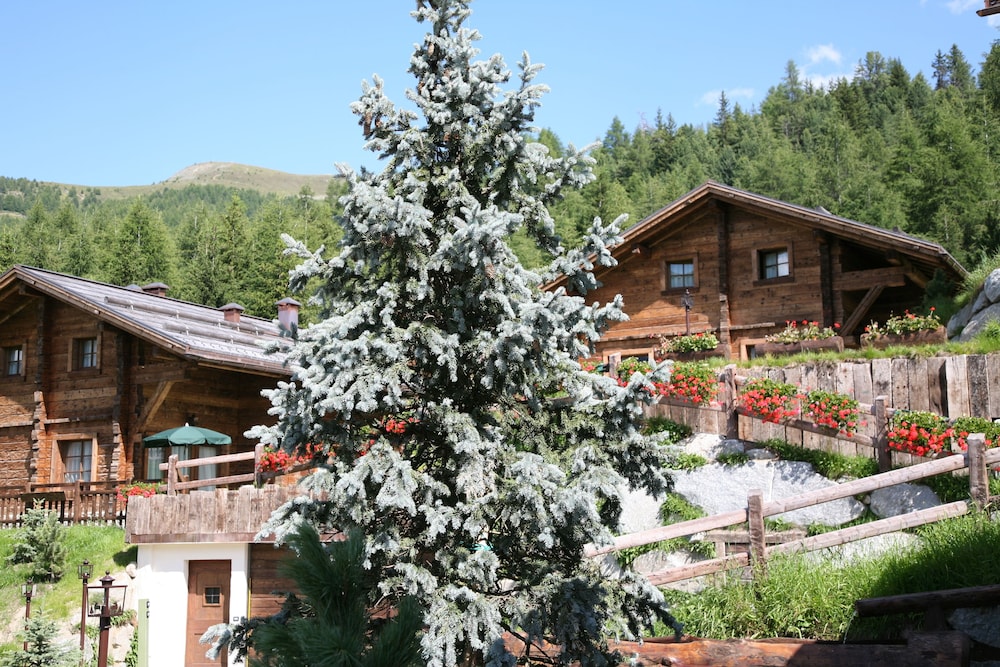 Park Chalet Village 42/50