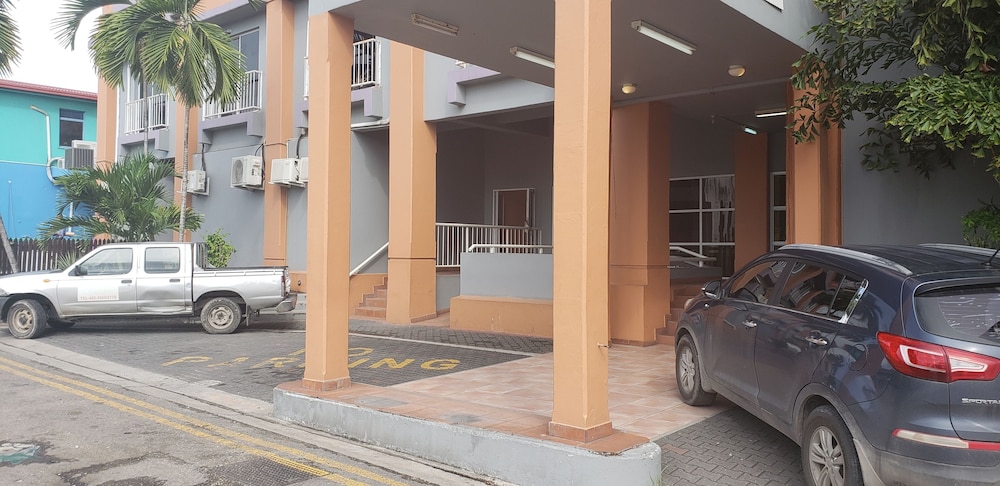 HERITAGE HOTEL 43/46